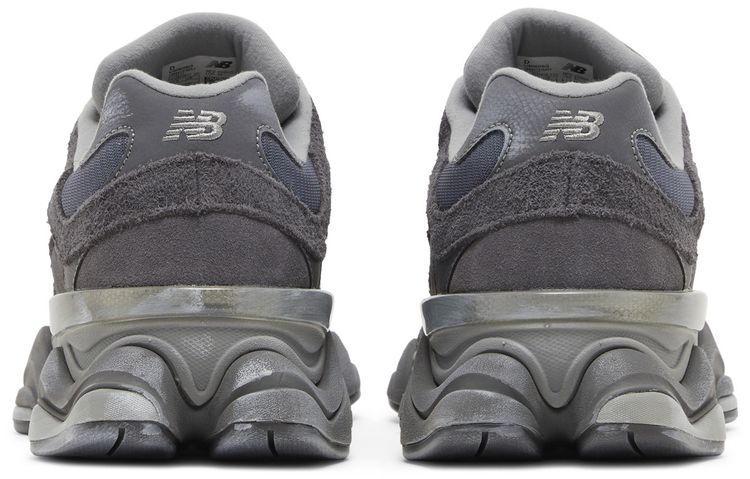 New Balance 9060 Magnet