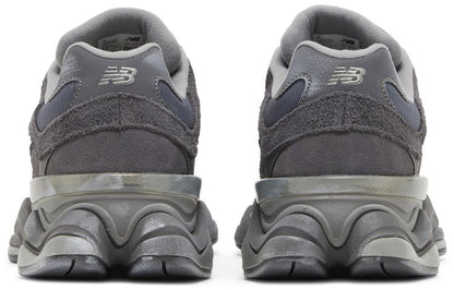 New Balance 9060 Magnet