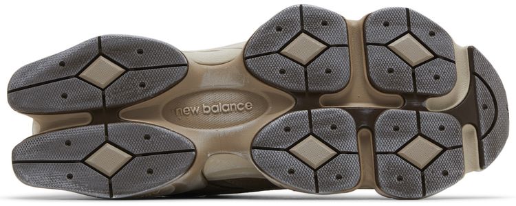 New Balance 9060 Mushroom