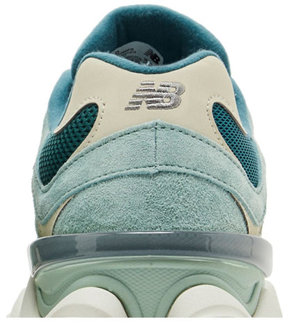 New Balance 9060 Spruce Salt Marsh